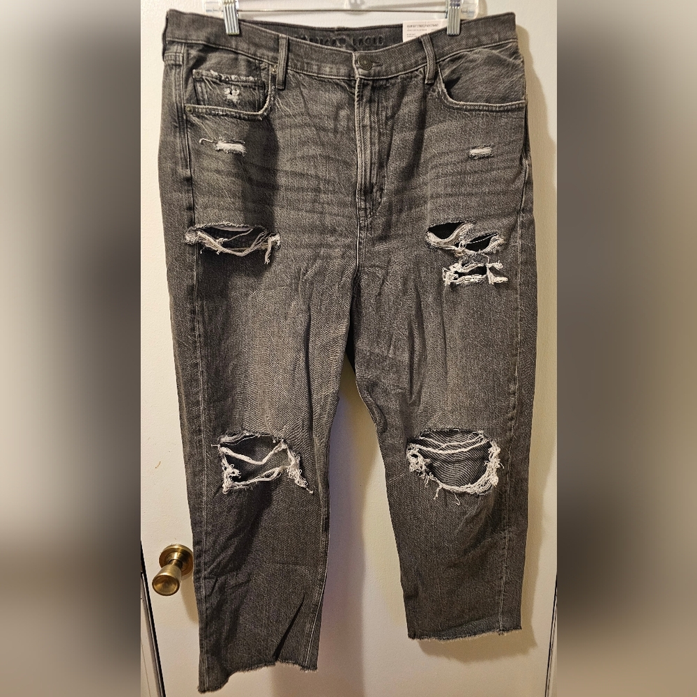 American Eagle Highest Rise 90's Boyfriend Jeans Distressed Womens 18 Short NWT